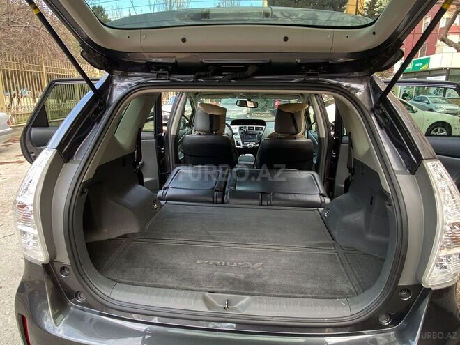 Toyota Prius V 2012, 257,495 km - 1.8 л - Bakı