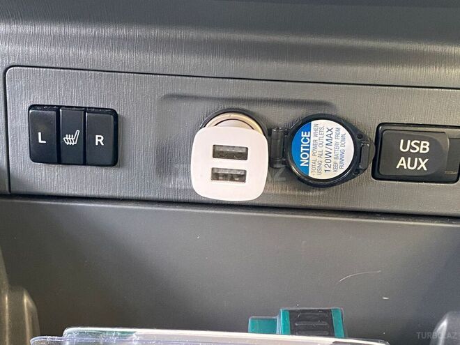 Toyota Prius V 2012, 257,495 km - 1.8 л - Bakı
