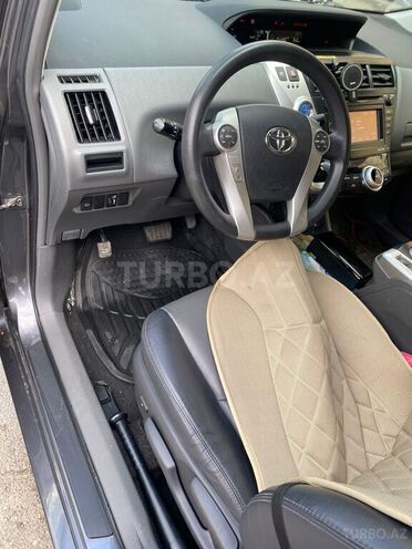 Toyota Prius V 2012, 257,495 km - 1.8 л - Bakı