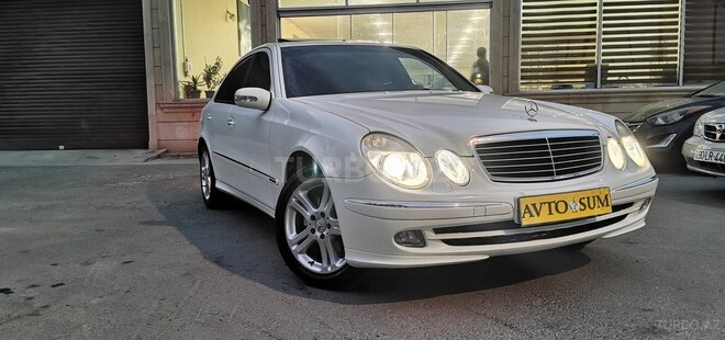 Mercedes E 320-8