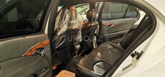 Mercedes E 320-5