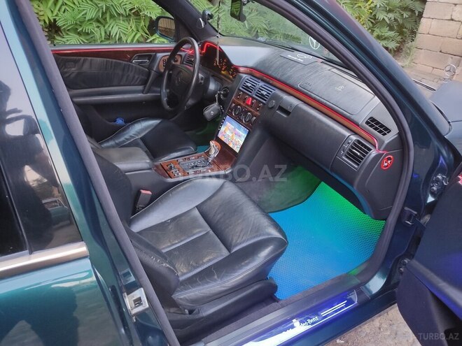 Mercedes E 240 1997, 250,000 km - 2.6 l - Masallı