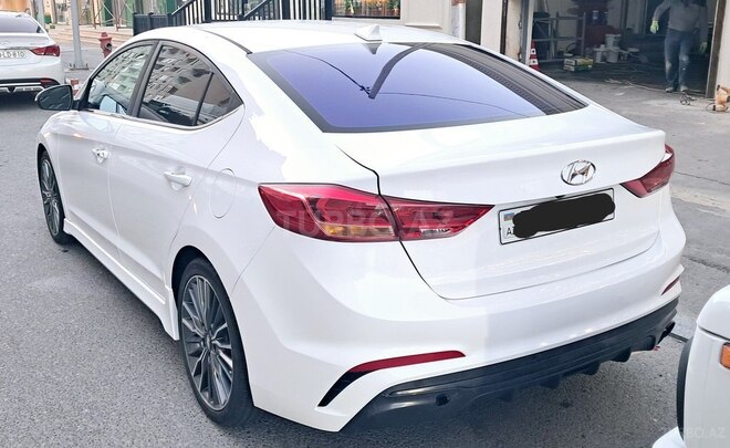 Hyundai Elantra 2018, 70,000 km - 1.6 л - Bakı
