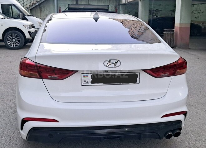 Hyundai Elantra 2018, 70,000 km - 1.6 л - Bakı