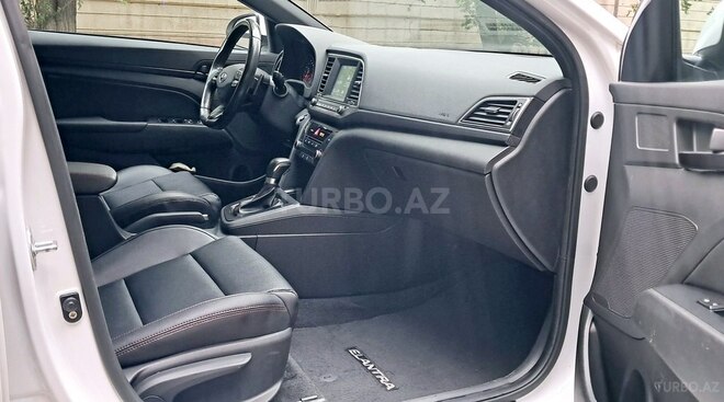 Hyundai Elantra 2018, 70,000 km - 1.6 л - Bakı