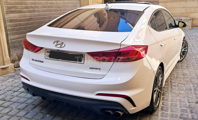 Hyundai Elantra 2018, 70,000 km - 1.6 л - Bakı