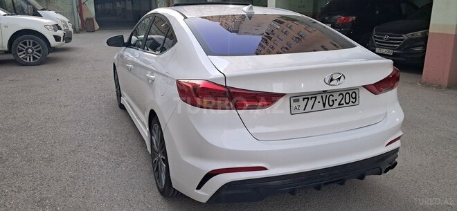 Hyundai Elantra 2018, 70,000 km - 1.6 л - Bakı
