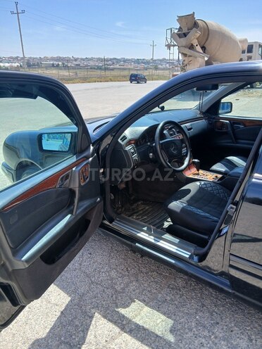 Mercedes E 240 1998, 440,000 km - 2.4 l - Bakı