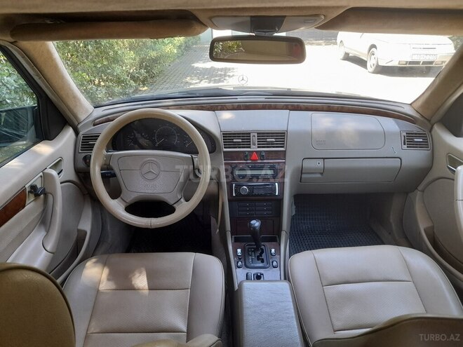 Mercedes C 230 1998, 242,000 km - 2.3 l - Bakı