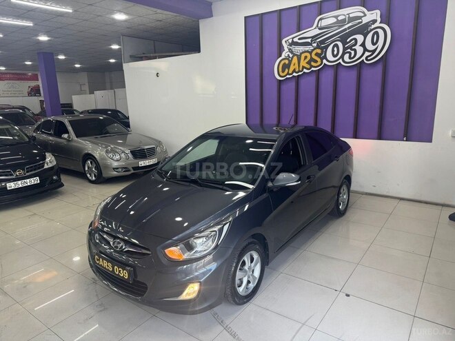 Hyundai Accent-6