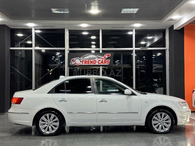 Hyundai Sonata-4