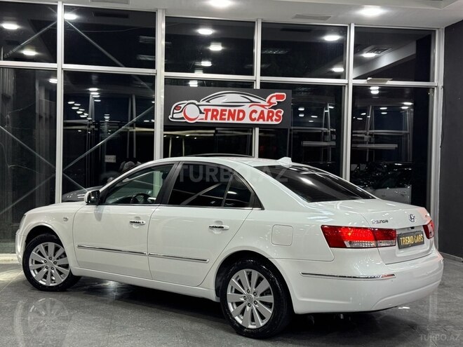 Hyundai Sonata-6