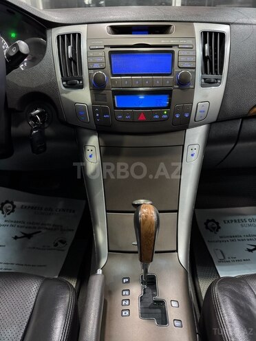 Hyundai Sonata-18