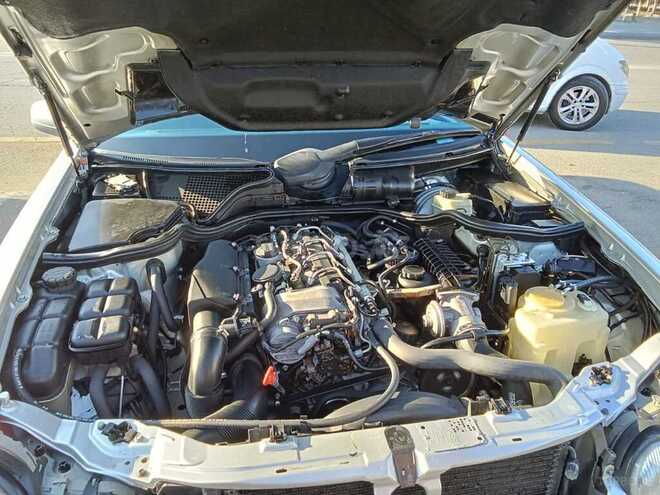 Mercedes E 220 d 2000, 420,000 km - 2.2 l - Sumqayıt