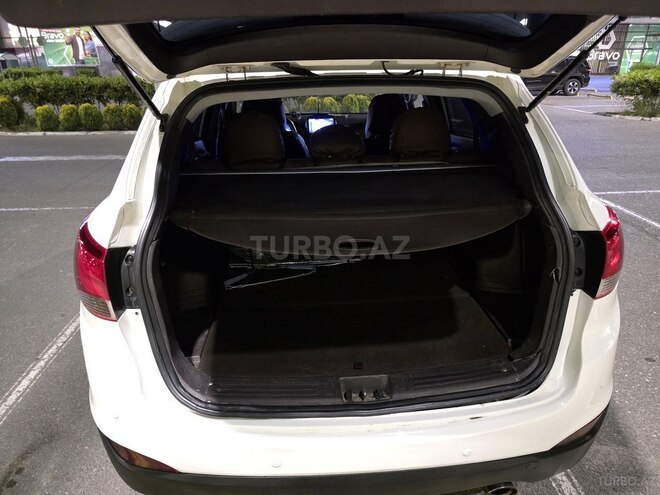 Hyundai Tucson 2010, 240,000 km - 2.0 l - Bakı