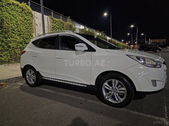 Hyundai Tucson 2010, 240,000 km - 2.0 l - Bakı