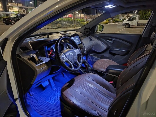 Hyundai Tucson 2010, 240,000 km - 2.0 l - Bakı