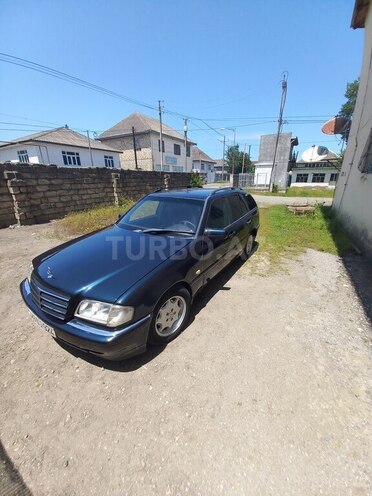 Mercedes C 180 1997, 450,000 km - 1.8 л - Astara
