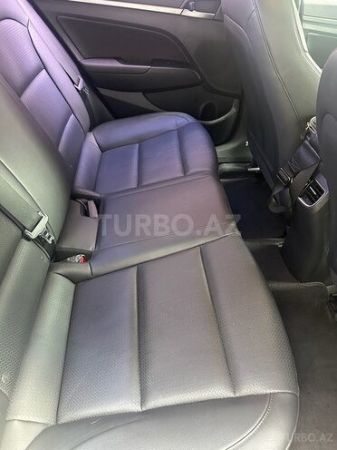 Hyundai Avante 2015, 105,000 km - 1.6 l - Bakı