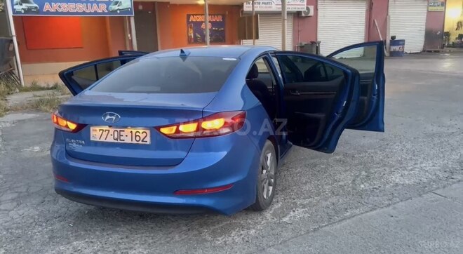 Hyundai Elantra 2016, 130,000 km - 2.0 l - Bakı