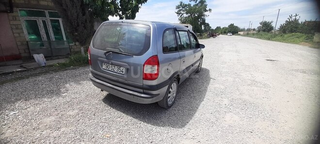 Opel Zafira 2003, 509,000 km - 1.8 l - Quba