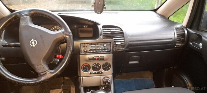 Opel Zafira 2003, 509,000 km - 1.8 l - Quba