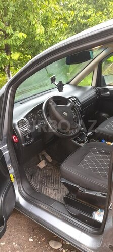 Opel Zafira 2003, 509,000 km - 1.8 l - Quba