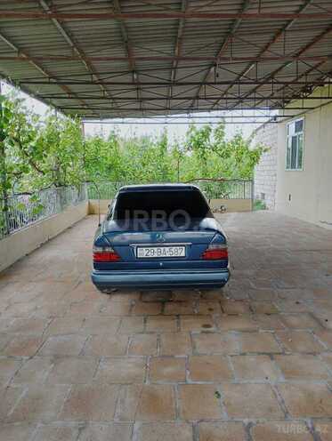 Mercedes E 220 1993, 328,596 km - 2.2 l - Şirvan