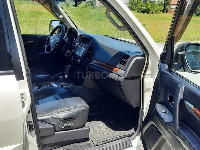 Mitsubishi Pajero 2007, 274,000 km - 3.0 l - Lənkəran
