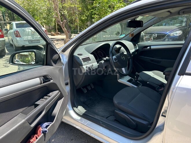 Opel Astra 2009, 218,000 km - 1.4 l - Sumqayıt