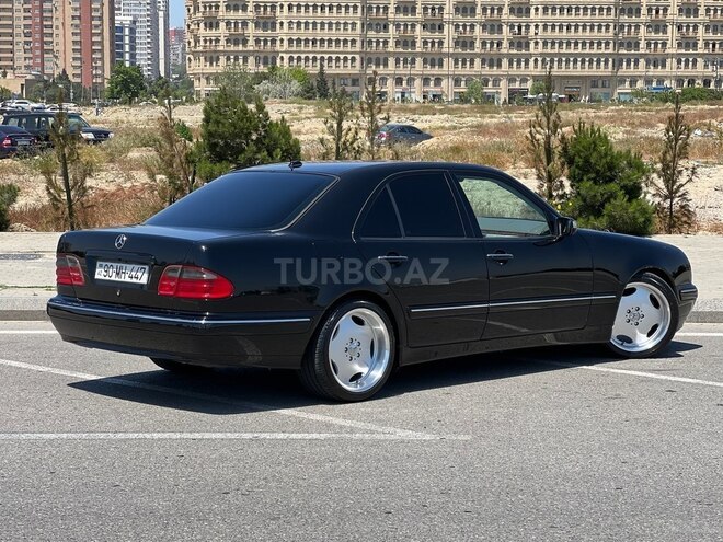 Mercedes E 320 2000, 248,000 km - 3.2 l - Bakı
