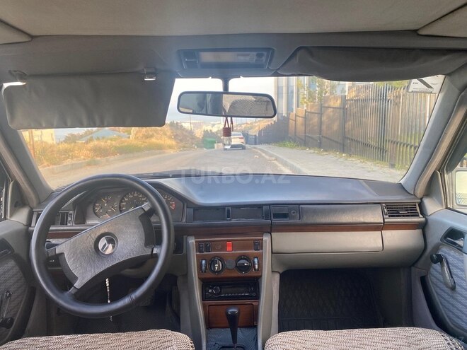 Mercedes E 230 1990, 550,000 km - 2.3 l - Bakı