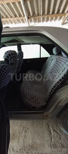 Mercedes E 220 1995, 380,000 km - 2.2 l - Xaçmaz