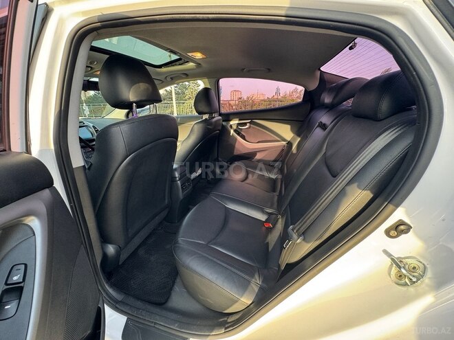 Hyundai Avante 2014, 192,000 km - 1.6 л - Bakı