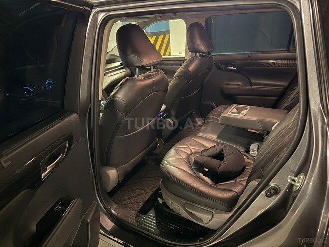 Toyota Highlander 2023, 27,496 km - 3.5 l - Bakı