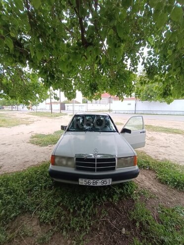 Mercedes 190 1991, 415,444 km - 1.8 l - Bakı
