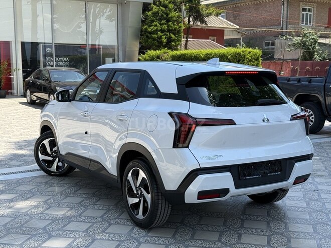 Mitsubishi Outlander Sport-8
