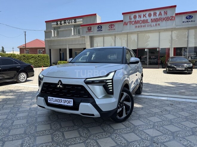 Mitsubishi Outlander Sport-1