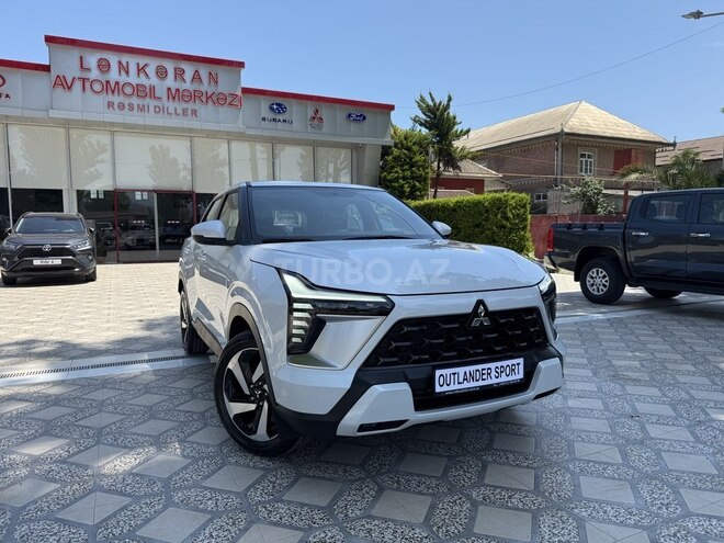 Mitsubishi Outlander Sport-2