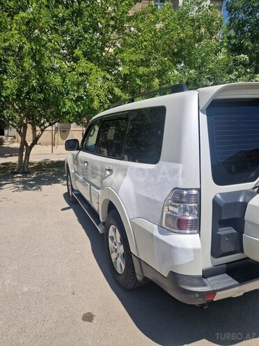 Mitsubishi Pajero 2007, 351,825 km - 3.8 л - Sumqayıt