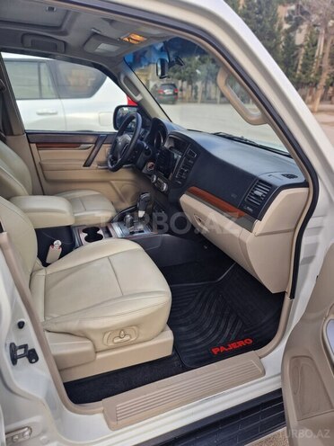 Mitsubishi Pajero 2007, 351,825 km - 3.8 л - Sumqayıt