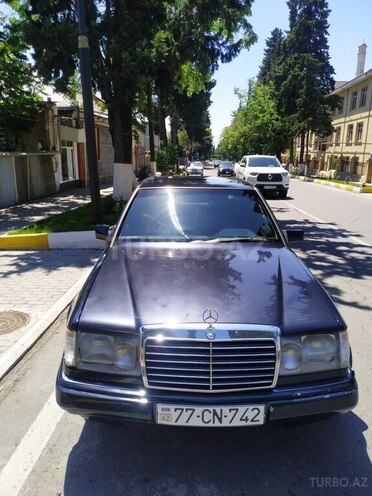 Mercedes E 300 d 1990, 357,432 km - 3.0 л - Zaqatala
