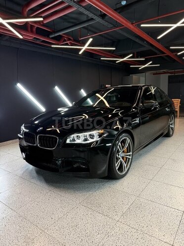 BMW M5 2012, 74,000 km - 4.4 l - Bakı