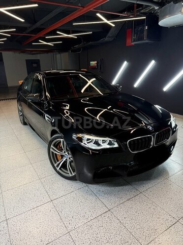 BMW M5 2012, 74,000 km - 4.4 l - Bakı