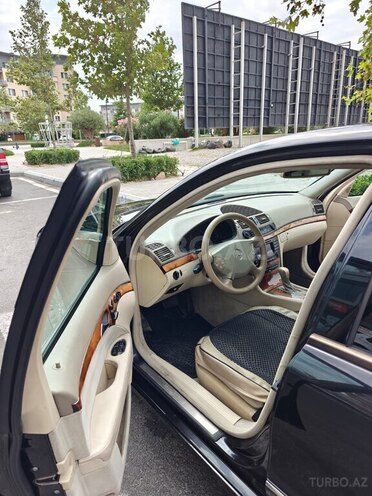 Mercedes E 220 d 2002, 237,000 km - 2.2 л - Bakı