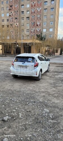 Toyota Aqua 2019, 99,900 km - 1.5 l - Bakı