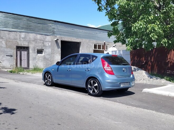 Hyundai i30 2007, 288,000 km - 1.6 l - Şəki