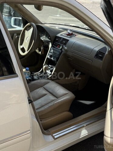 Mercedes C 230 1997, 331,748 km - 2.3 л - Bakı