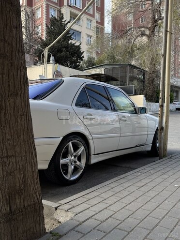 Mercedes C 230 1997, 331,748 km - 2.3 л - Bakı