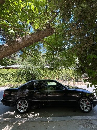 Mercedes E 280 2000, 496,000 km - 2.8 l - Bakı